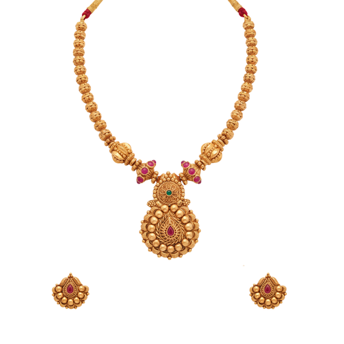 Tilakamauli: Regal Pendant Necklace Set