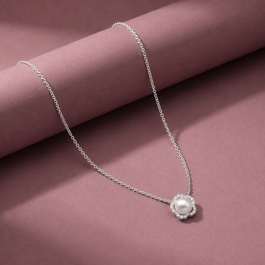 Daylight: Pearl Pendant Necklace in 925 Sterling Silver