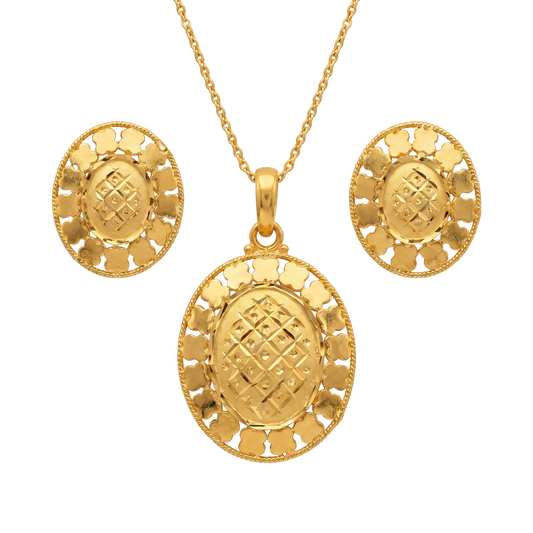 Ritvaa Oval Halo Pendant Set