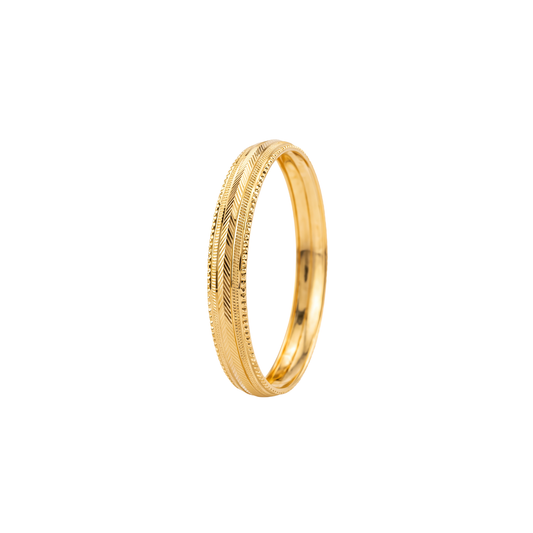 Elegant Herringbone Gold Kada