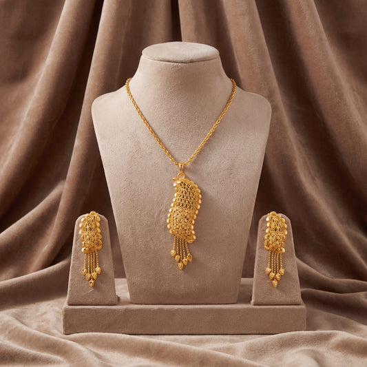 Reyvika Pendant Set