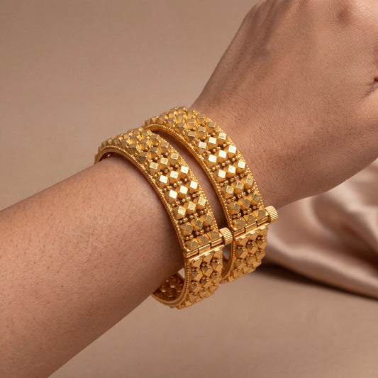 Rajpriya: Antique Textured Bangles