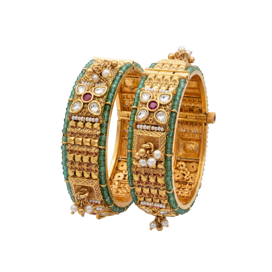 Vilasavarti Bangle Set