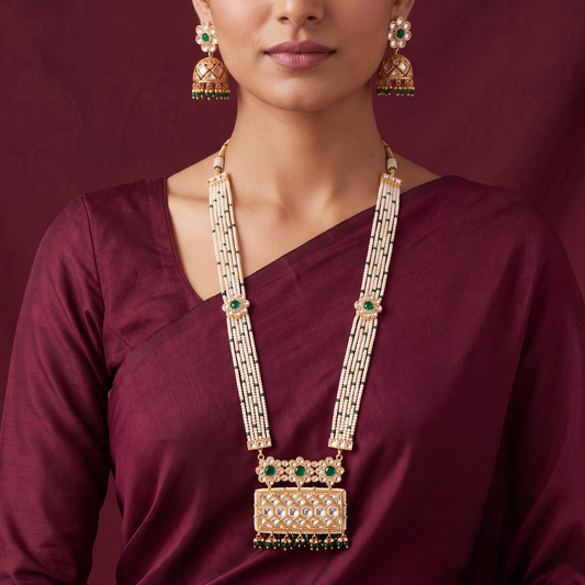 Shvetakumud Long Necklace Set