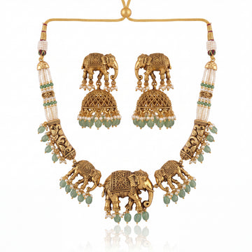 The Hastisuta Necklace Set