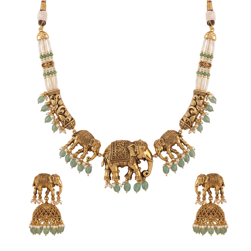 The Hastisuta Necklace Set