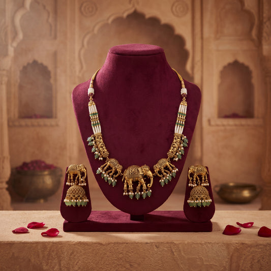 The Hastisuta Necklace Set