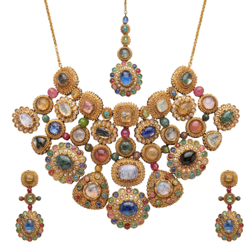 Raivanti Necklace Set