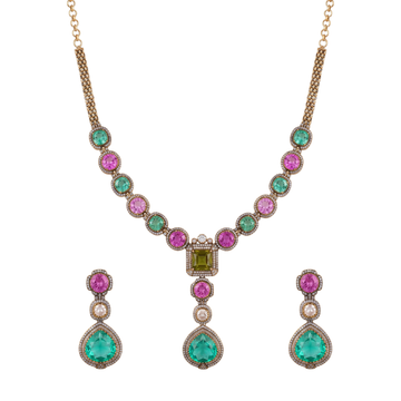 Veha Necklace Set