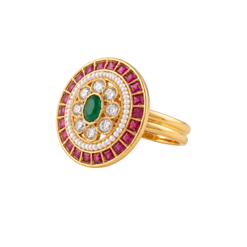 The Rajasi Panna Center Royal Shield Ring