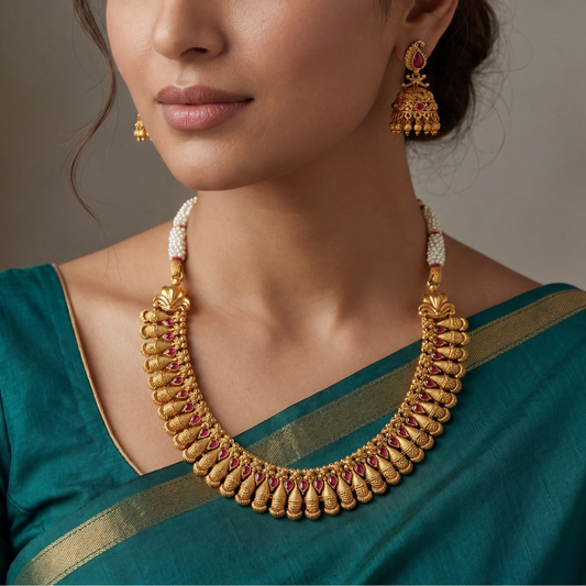 Shrutavati Necklace Set