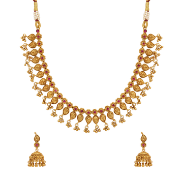 Veenika Necklace Set