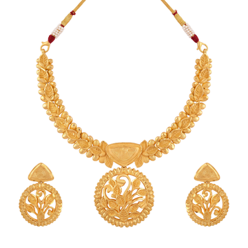 Parnavalli Necklace Set