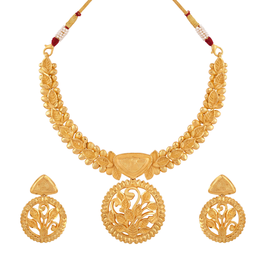 Parnavalli Necklace Set