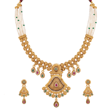 Praveha Necklace Set