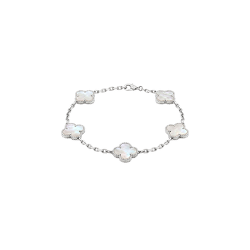 Belle Vie: Mother-of-Pearl Clover Bracelet in 925 Sterling Silver