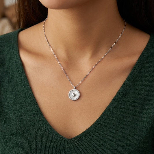 Mother-of-Pearl Heart Halo Chain in 925 Sterling Silver
