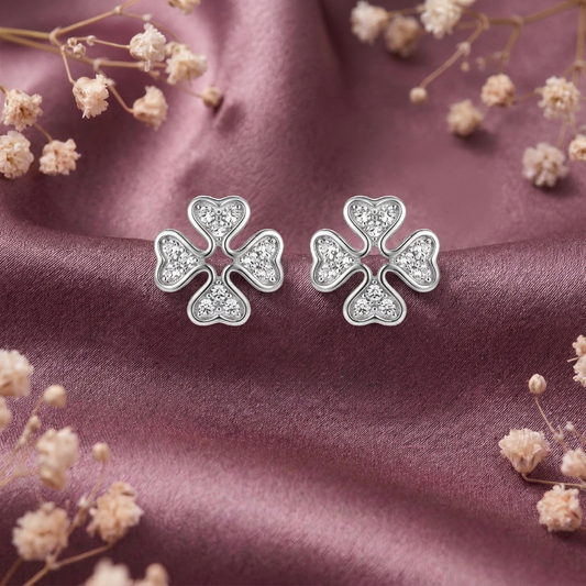 Everluck: Clover Stud Earrings in 925 Sterling Silver