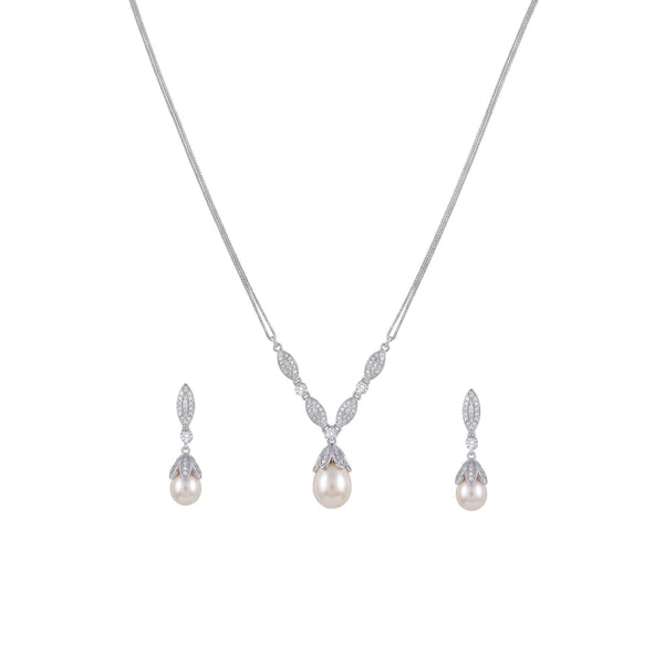 La Perle: Pavé Leaf Pearl Necklace & Drop Earrings Set in 925 Sterling Silver