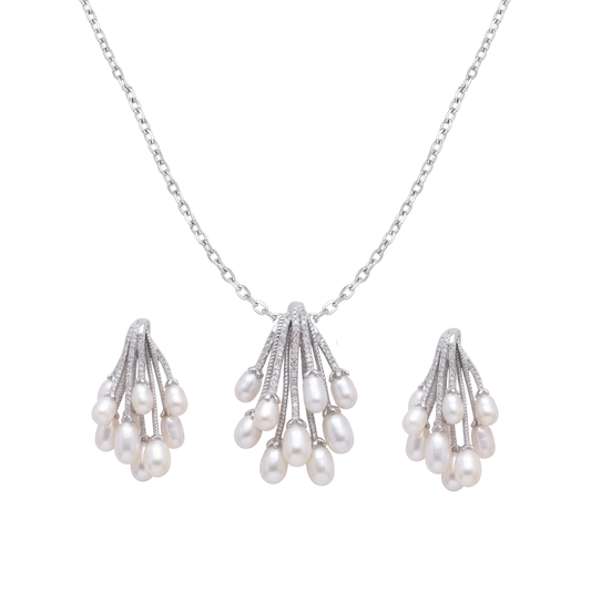 Luxurious Cascading Pearl Drop Pendant Set