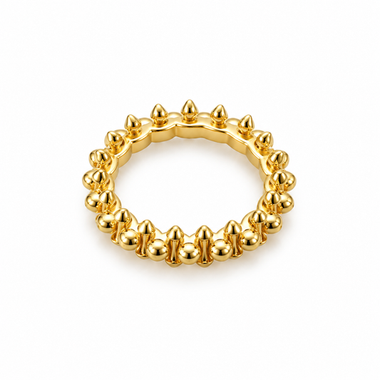 Rebel Heart: Studded Statement Ring in Gold Vermeil 925 Sterling Silver